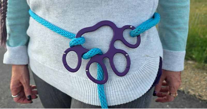 Infinity Paw™ clipped at the waist